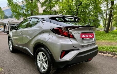 Toyota C-HR I рестайлинг, 2020 год, 2 495 000 рублей, 3 фотография