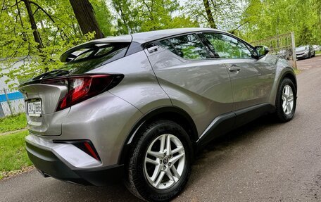 Toyota C-HR I рестайлинг, 2020 год, 2 495 000 рублей, 8 фотография
