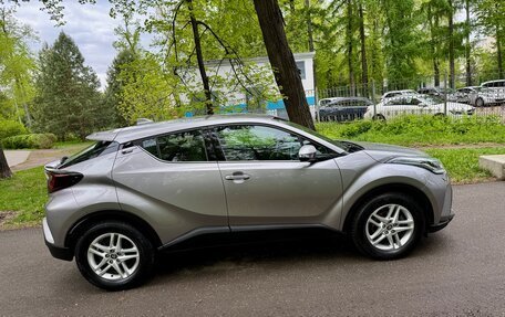 Toyota C-HR I рестайлинг, 2020 год, 2 495 000 рублей, 11 фотография