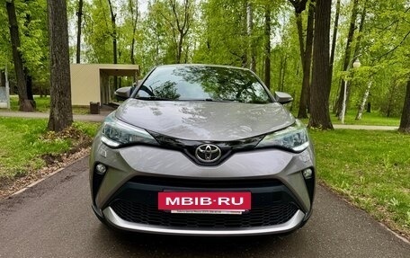 Toyota C-HR I рестайлинг, 2020 год, 2 495 000 рублей, 20 фотография