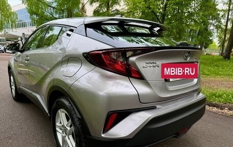 Toyota C-HR I рестайлинг, 2020 год, 2 495 000 рублей, 19 фотография