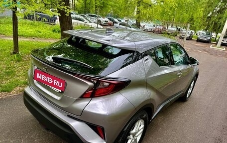 Toyota C-HR I рестайлинг, 2020 год, 2 495 000 рублей, 18 фотография