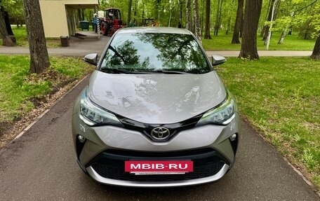 Toyota C-HR I рестайлинг, 2020 год, 2 495 000 рублей, 12 фотография