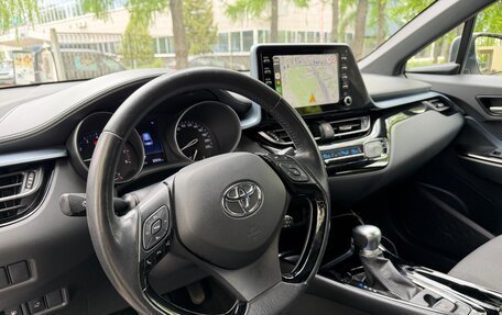 Toyota C-HR I рестайлинг, 2020 год, 2 495 000 рублей, 34 фотография