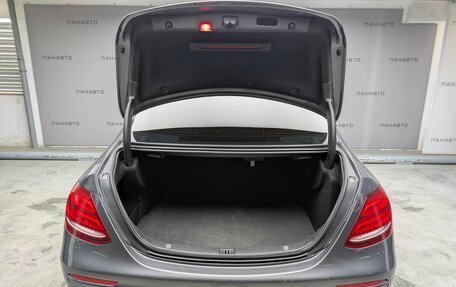 Mercedes-Benz E-Класс, 2018 год, 3 247 000 рублей, 10 фотография