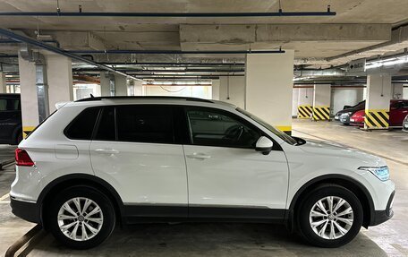 Volkswagen Tiguan II, 2021 год, 2 350 000 рублей, 7 фотография