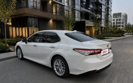 Toyota Camry, 2020 год, 2 560 000 рублей, 6 фотография