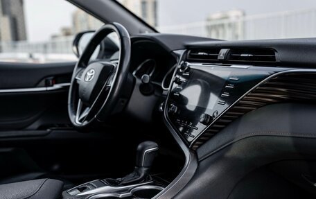 Toyota Camry, 2020 год, 2 560 000 рублей, 14 фотография