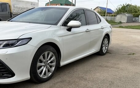 Toyota Camry, 2019 год, 3 150 000 рублей, 5 фотография