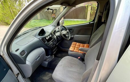 Toyota FunCargo, 2000 год, 230 000 рублей, 12 фотография