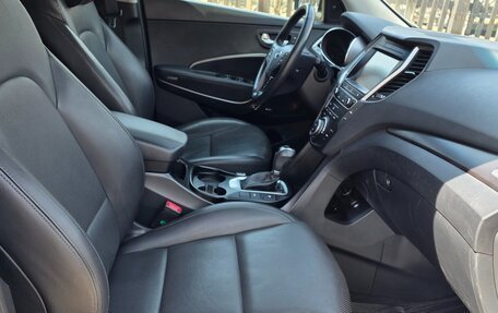 Hyundai Santa Fe III рестайлинг, 2017 год, 2 650 000 рублей, 18 фотография