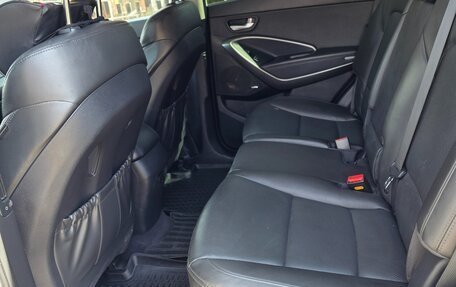 Hyundai Santa Fe III рестайлинг, 2017 год, 2 650 000 рублей, 16 фотография