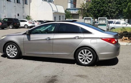 Hyundai Sonata VI, 2011 год, 1 210 000 рублей, 3 фотография