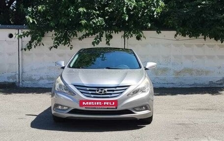 Hyundai Sonata VI, 2011 год, 1 210 000 рублей, 7 фотография