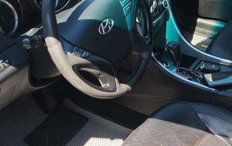 Hyundai Sonata VI, 2011 год, 1 210 000 рублей, 9 фотография