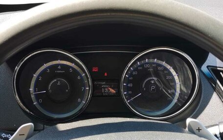 Hyundai Sonata VI, 2011 год, 1 210 000 рублей, 12 фотография