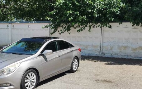 Hyundai Sonata VI, 2011 год, 1 210 000 рублей, 8 фотография