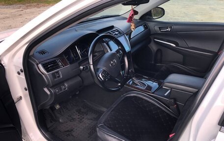 Toyota Camry, 2016 год, 2 450 000 рублей, 2 фотография