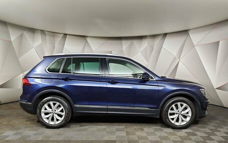 Volkswagen Tiguan II, 2017 год, 2 095 000 рублей, 6 фотография