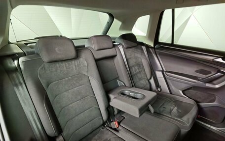 Volkswagen Tiguan II, 2017 год, 2 095 000 рублей, 16 фотография