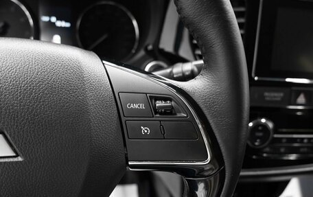 Mitsubishi Outlander III рестайлинг 3, 2018 год, 1 895 000 рублей, 19 фотография