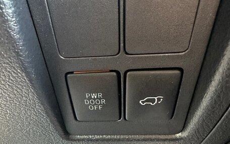 Toyota Land Cruiser 200, 2013 год, 5 350 000 рублей, 9 фотография