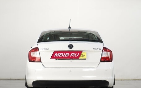 Skoda Rapid I, 2018 год, 1 379 000 рублей, 6 фотография