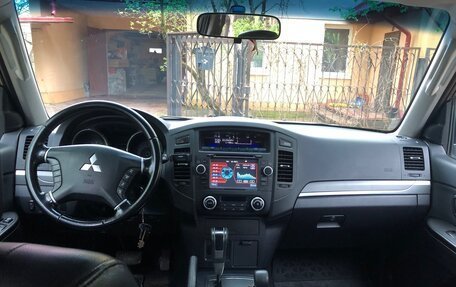 Mitsubishi Pajero IV, 2011 год, 1 711 000 рублей, 6 фотография