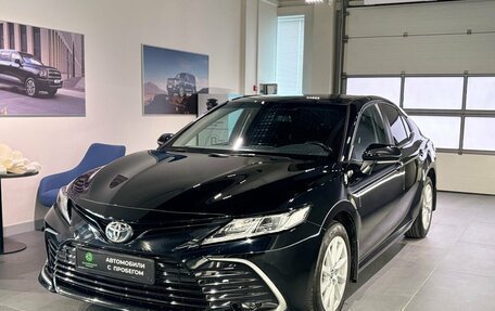 Toyota Camry, 2022 год, 2 730 000 рублей, 1 фотография