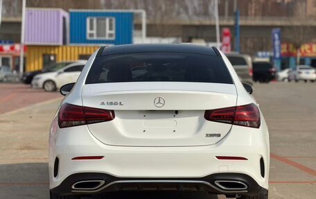Mercedes-Benz A-Класс, 2022 год, 1 950 000 рублей, 2 фотография
