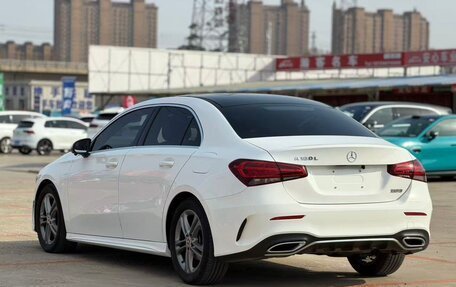Mercedes-Benz A-Класс, 2022 год, 1 950 000 рублей, 4 фотография