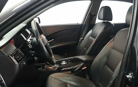 BMW 5 серия, 2005 год, 1 049 000 рублей, 8 фотография