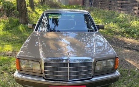 Mercedes-Benz S-Класс, 1987 год, 1 350 000 рублей, 2 фотография