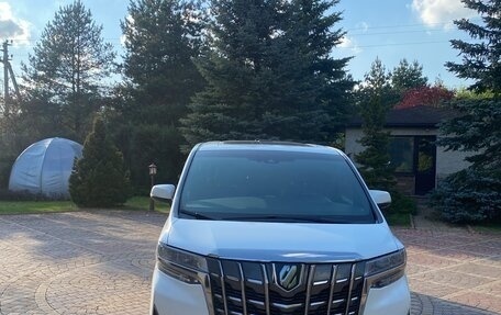 Toyota Alphard III, 2021 год, 6 100 000 рублей, 2 фотография