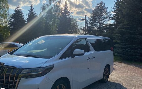 Toyota Alphard III, 2021 год, 6 100 000 рублей, 3 фотография