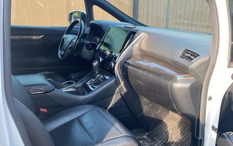 Toyota Alphard III, 2021 год, 6 100 000 рублей, 7 фотография