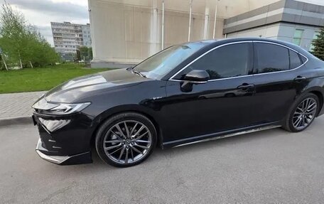 Toyota Camry, 2025 год, 3 950 000 рублей, 2 фотография