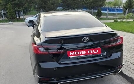 Toyota Camry, 2025 год, 3 950 000 рублей, 4 фотография