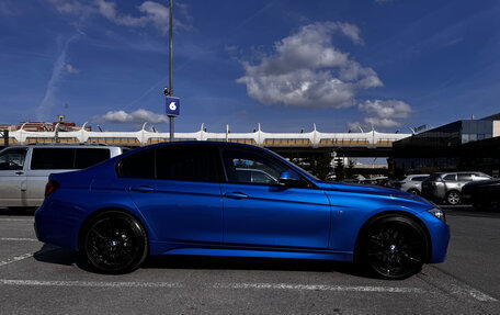 BMW 3 серия, 2018 год, 3 100 000 рублей, 2 фотография