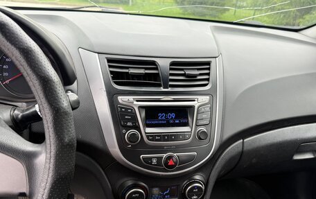 Hyundai Solaris II рестайлинг, 2016 год, 325 000 рублей, 9 фотография