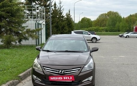 Hyundai Solaris II рестайлинг, 2016 год, 325 000 рублей, 2 фотография