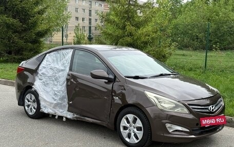 Hyundai Solaris II рестайлинг, 2016 год, 325 000 рублей, 21 фотография