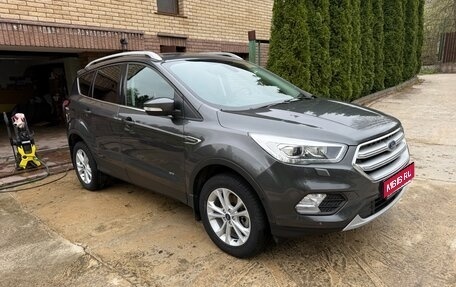 Ford Kuga III, 2018 год, 1 950 000 рублей, 1 фотография