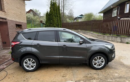 Ford Kuga III, 2018 год, 1 950 000 рублей, 2 фотография