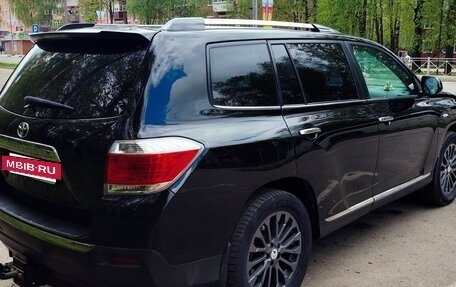 Toyota Highlander III, 2011 год, 1 800 000 рублей, 5 фотография