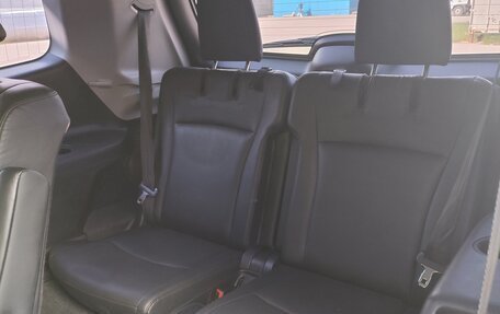 Toyota Highlander III, 2011 год, 1 800 000 рублей, 23 фотография