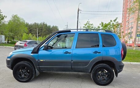 Chevrolet Niva I рестайлинг, 2016 год, 699 000 рублей, 4 фотография