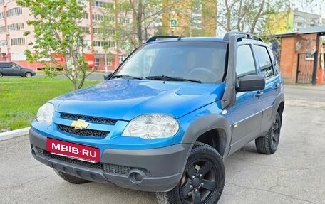 Chevrolet Niva I рестайлинг, 2016 год, 699 000 рублей, 3 фотография