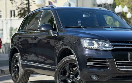 Volkswagen Touareg III, 2011 год, 2 399 999 рублей, 8 фотография