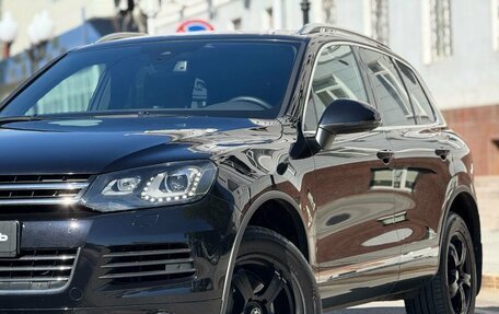 Volkswagen Touareg III, 2011 год, 2 399 999 рублей, 13 фотография